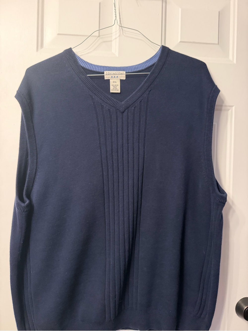 Covington Men's Navy Blue V-Neck Sweater Vest